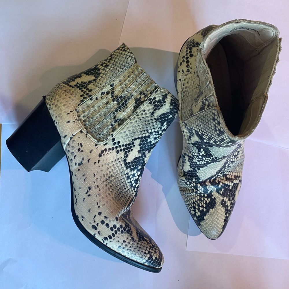 Steve Madden Jain Boots